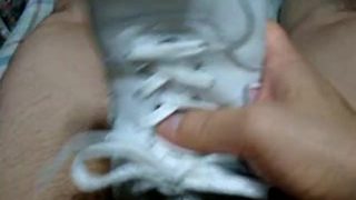 CUM ON NEW BALANCE SNEAKERS KJ574JSP