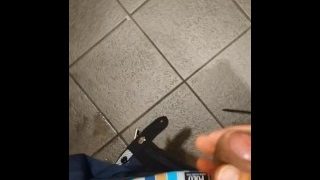 トイレオナニー2