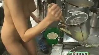 nude japanese reporter