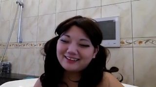 タヌキ顔の女の子1