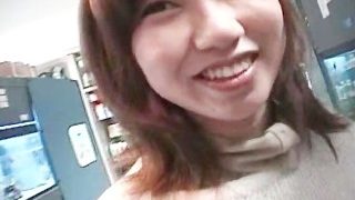 Plugging Pussy At The Mall part3