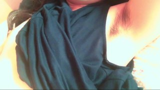 彼女が今何をしているか分かりますか？脇毛ボーボー素人♡【個人撮影】